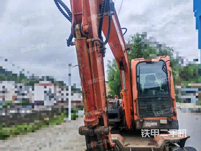 新源XY75W-8挖掘機