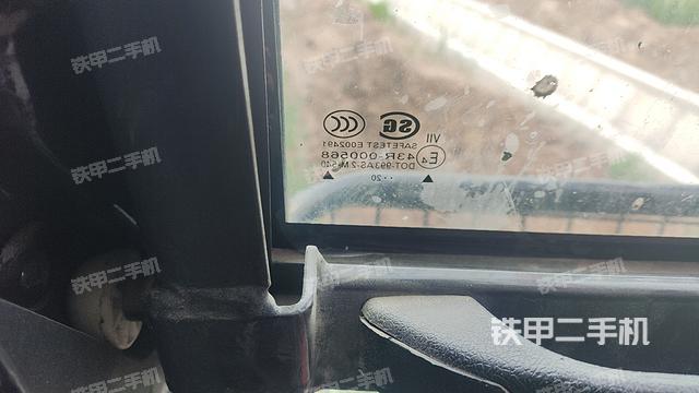 驾驶室整体（整机外观）