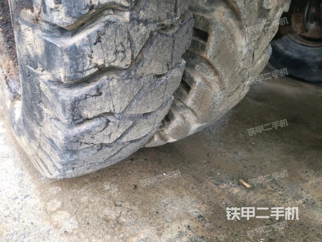 左側(cè)行走馬達(dá)蓋板(行走機(jī)構(gòu)) 左側(cè)行走馬達(dá)蓋板(行走機(jī)構(gòu))