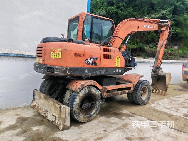 右后45(整機(jī)外觀) 右后45(整機(jī)外觀)