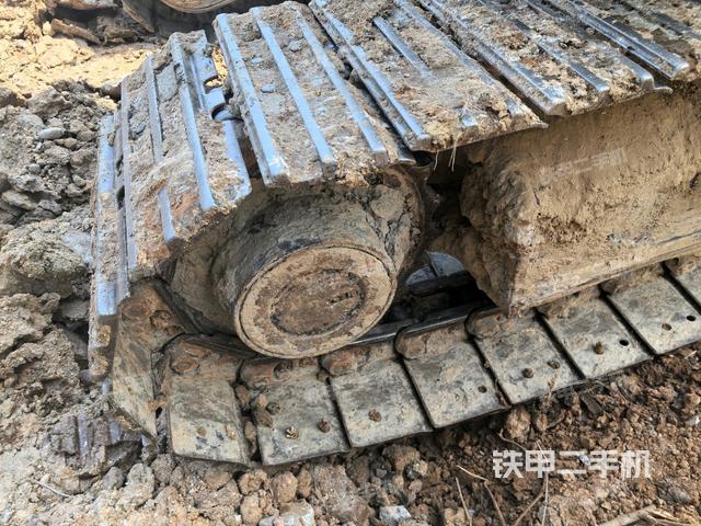 左側行走馬達蓋板(行走機構) 左側行走馬達蓋板(行走機構)