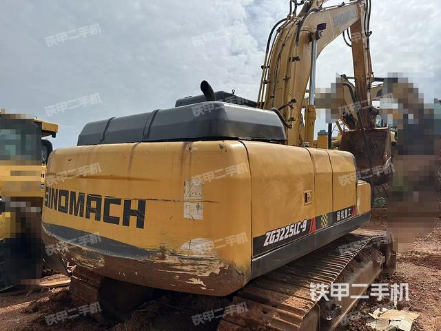 整機右后45°(整機外觀) 整機右后45°(整機外觀)