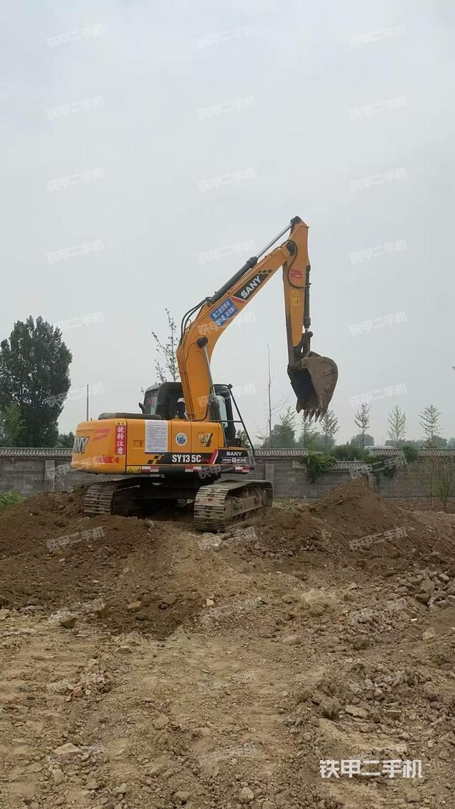 整機(jī)右后45°(整機(jī)外觀) 整機(jī)右后45°(整機(jī)外觀)