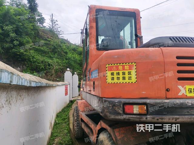 左后45(整機(jī)外觀) 左后45(整機(jī)外觀)