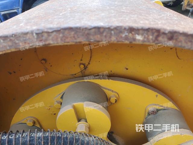 前车架正右侧(压路机前后车架) 前车架正右侧(压路机前后车架)