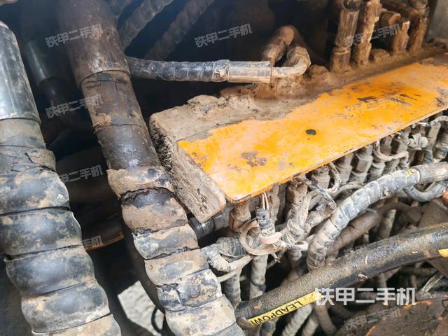 氣門室蓋螺絲特寫(上車部件) 氣門室蓋螺絲特寫(上車部件)