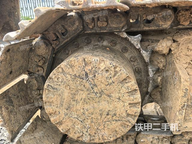 右驅(qū)動(dòng)輪(行走機(jī)構(gòu)) 右驅(qū)動(dòng)輪(行走機(jī)構(gòu))