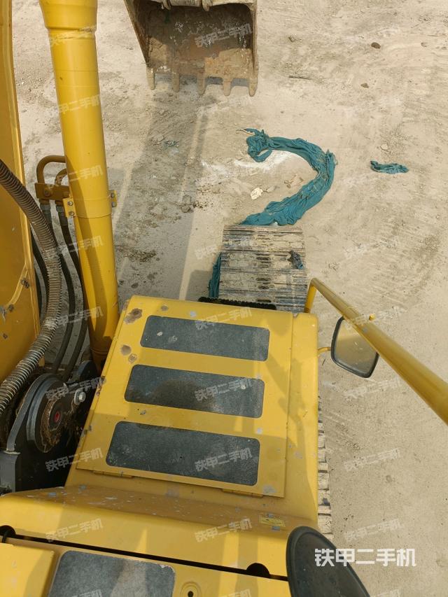 大臂整體?右側(工作和回轉裝置) 大臂整體?右側(工作和回轉裝置)