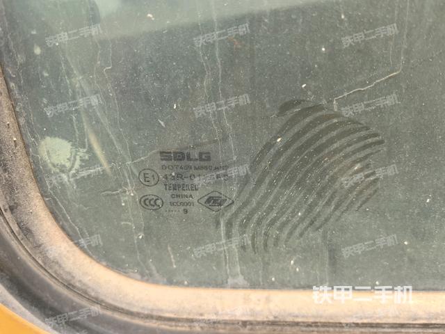 后窗玻璃角標(biāo)(駕駛室部分) 后窗玻璃角標(biāo)(駕駛室部分)