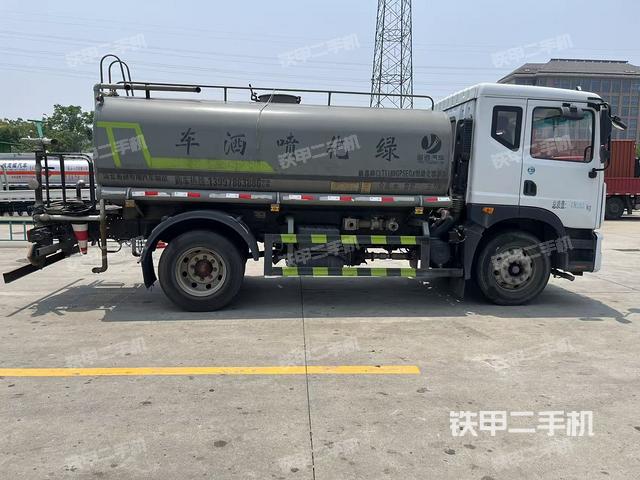 整機(jī)右側(cè)(設(shè)備外觀及核心部件) 整機(jī)右側(cè)(設(shè)備外觀及核心部件)