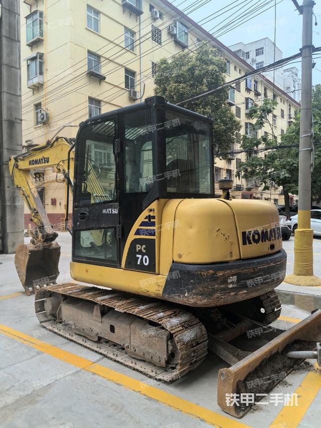 右后45(整機(jī)外觀) 右后45(整機(jī)外觀)