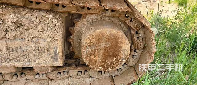 单侧履带整体（整机外观）