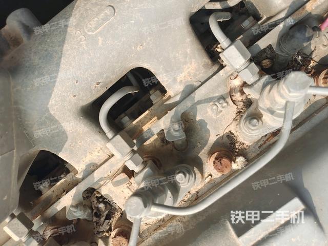氣門室蓋螺絲特寫(上車部件) 氣門室蓋螺絲特寫(上車部件)