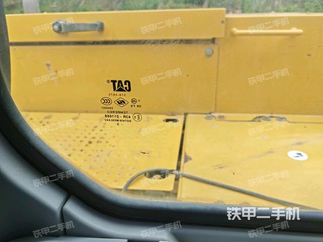 駕駛室正側(cè)(駕駛室部分) 駕駛室正側(cè)(駕駛室部分)