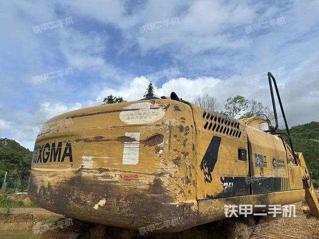 整機(jī)右后45°(整機(jī)外觀) 整機(jī)右后45°(整機(jī)外觀)