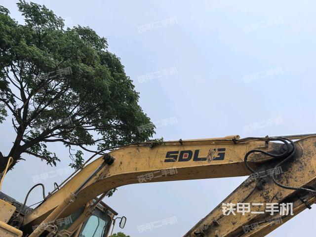 大臂整體?右側(cè)(工作和回轉(zhuǎn)裝置) 大臂整體?右側(cè)(工作和回轉(zhuǎn)裝置)