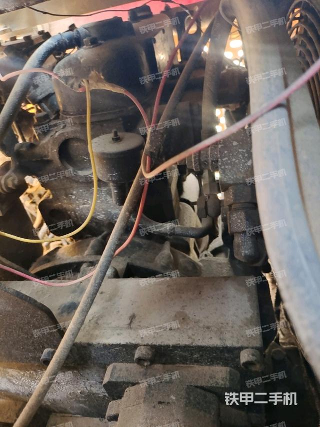 風(fēng)扇及皮帶（壓路機(jī)發(fā)動機(jī)艙）