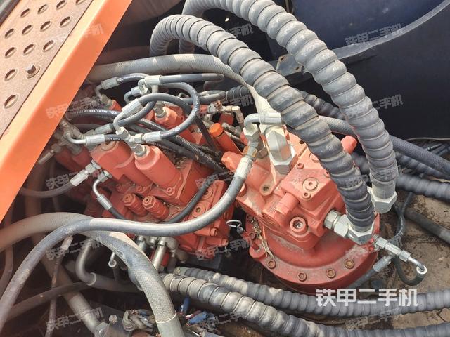 駕駛室頂部俯視(上車部件) 駕駛室頂部俯視(上車部件)