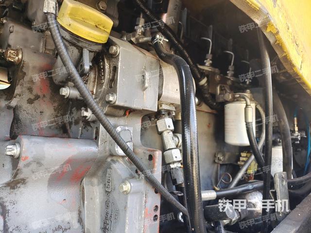 風扇及皮帶（壓路機發(fā)動機艙）