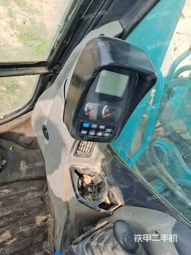 座椅后部(駕駛室部分) 座椅后部(駕駛室部分)