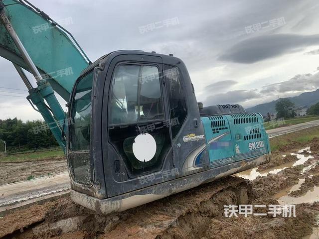 神鋼SK200-8挖掘機(jī)