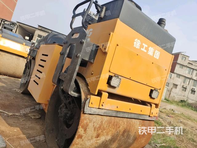 左后45°（壓路機(jī)整機(jī)外觀）