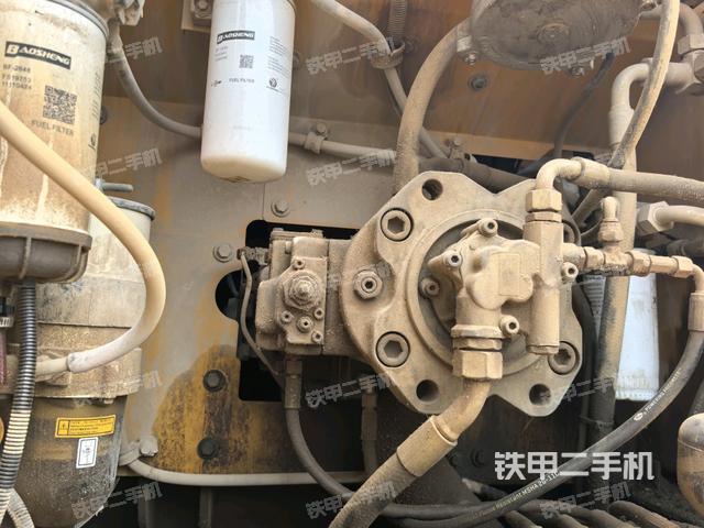液壓泵斜45?左(大件艙室) 液壓泵斜45?左(大件艙室)