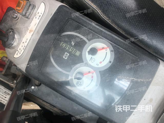 小時(shí)表(駕駛室部分) 小時(shí)表(駕駛室部分)