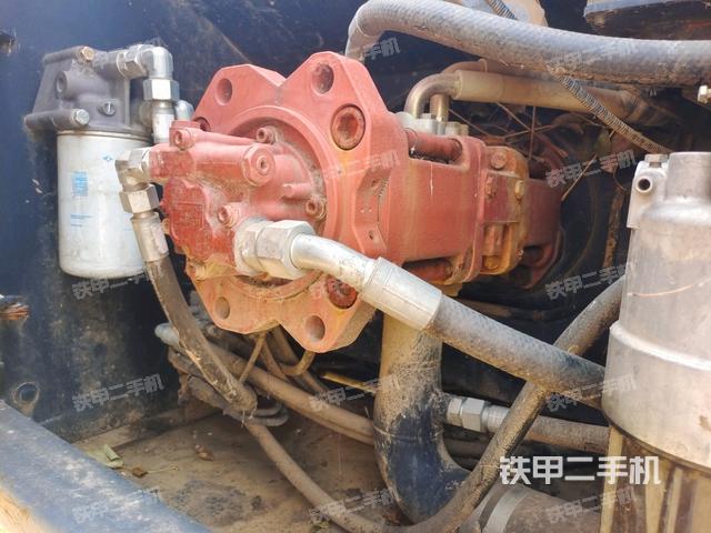 液壓泵室(大件艙室) 液壓泵室(大件艙室)