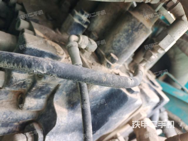 駕駛室頂部俯視(上車部件) 駕駛室頂部俯視(上車部件)