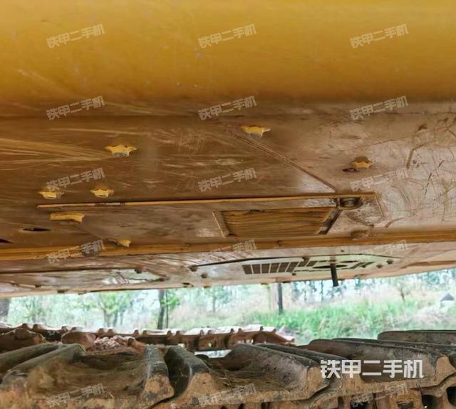單側履帶整體(整機外觀) 單側履帶整體(整機外觀)