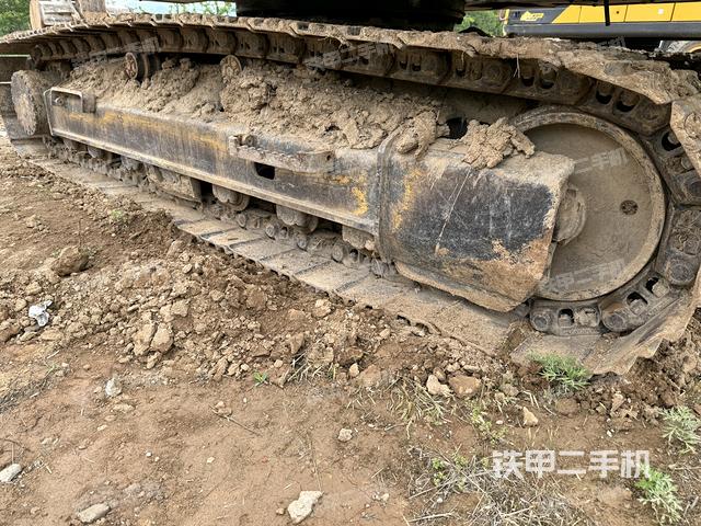 单侧履带整体（整机外观）