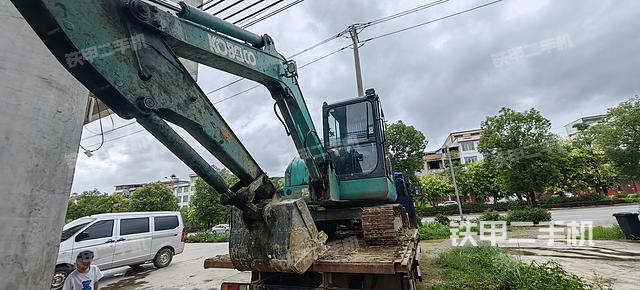 神钢SK60-8挖掘机