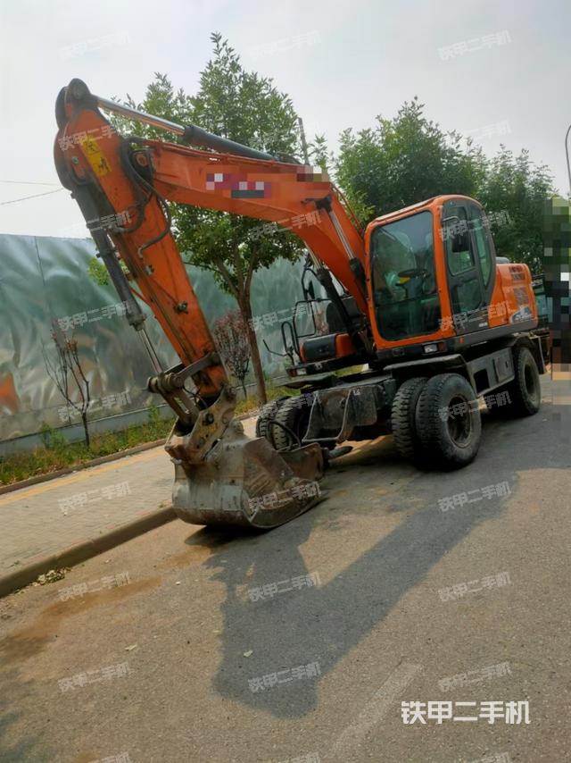 斗山DX150LC-9CN挖掘機(jī)