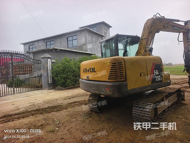 整機(jī)右后45°(整機(jī)外觀) 整機(jī)右后45°(整機(jī)外觀)