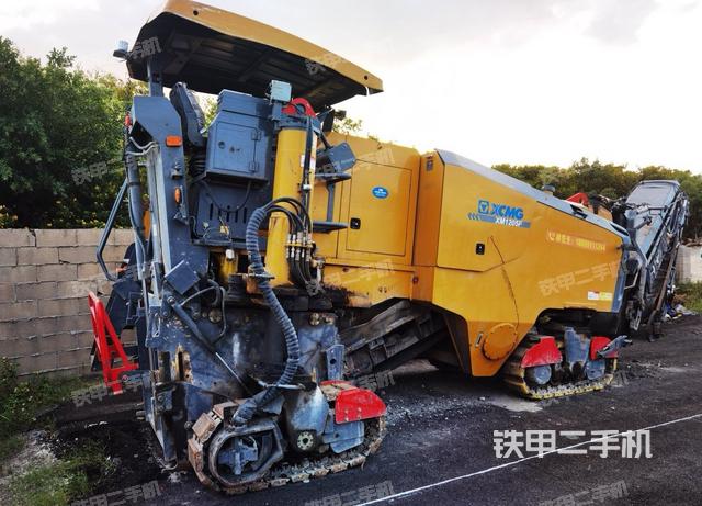 整機左側(cè)(設(shè)備外觀及核心部件) 整機左側(cè)(設(shè)備外觀及核心部件)