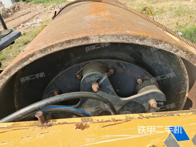 前车架正右侧(压路机前后车架) 前车架正右侧(压路机前后车架)