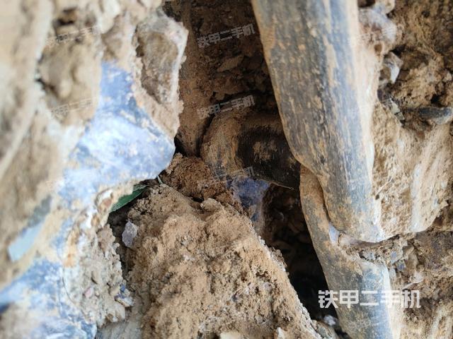 左導(dǎo)向輪(行走機構(gòu)) 左導(dǎo)向輪(行走機構(gòu))