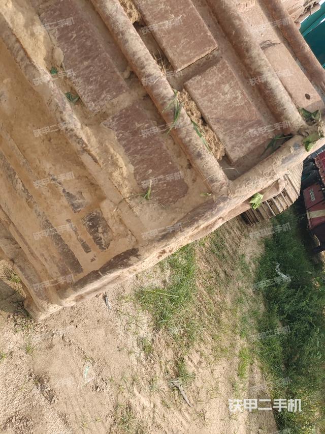 大臂整體?右側(cè)(工作和回轉(zhuǎn)裝置) 大臂整體?右側(cè)(工作和回轉(zhuǎn)裝置)