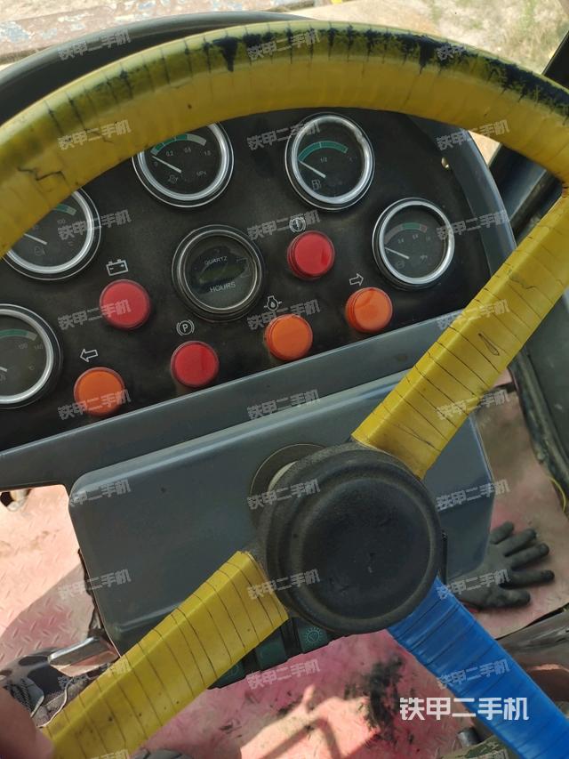 小时表(压路机驾驶室) 小时表(压路机驾驶室)