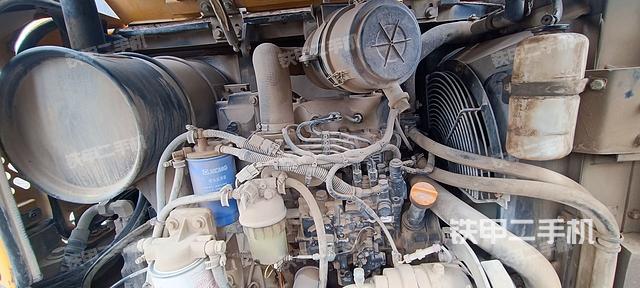 發(fā)動(dòng)機(jī)室(上車部件) 發(fā)動(dòng)機(jī)室(上車部件)