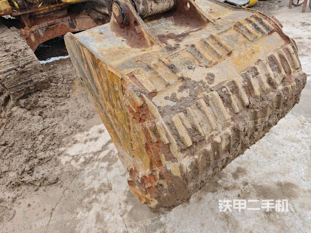 鏟斗45度(工作和回轉裝置) 鏟斗45度(工作和回轉裝置)