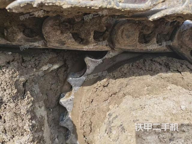 单侧履带整体（整机外观）