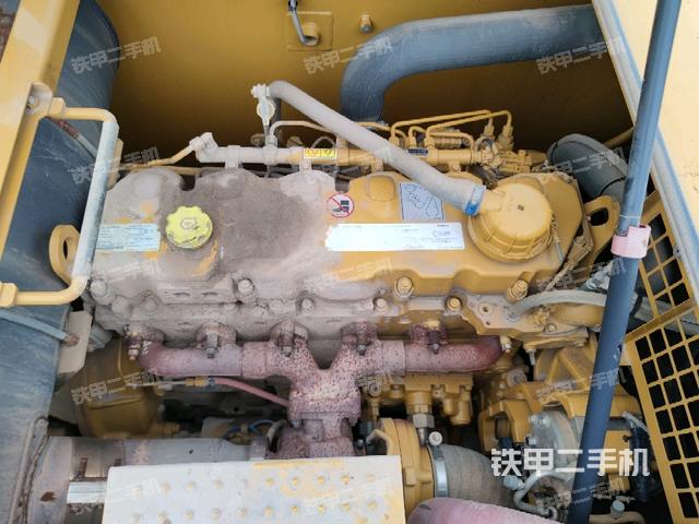 氣門(mén)室蓋螺絲特寫(xiě)(上車部件) 氣門(mén)室蓋螺絲特寫(xiě)(上車部件)