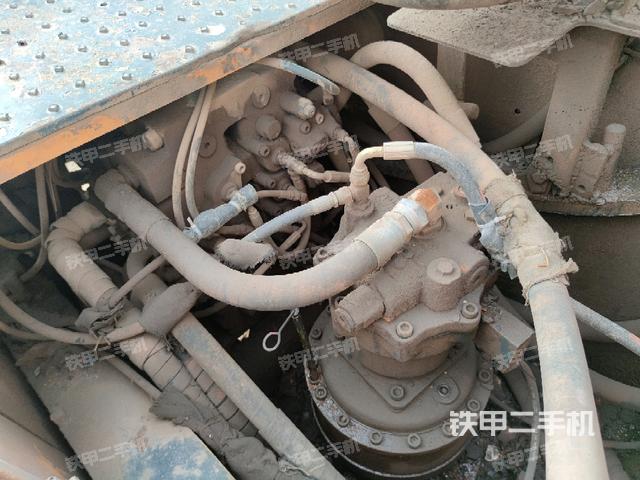 回轉(zhuǎn)馬達（上車部件）