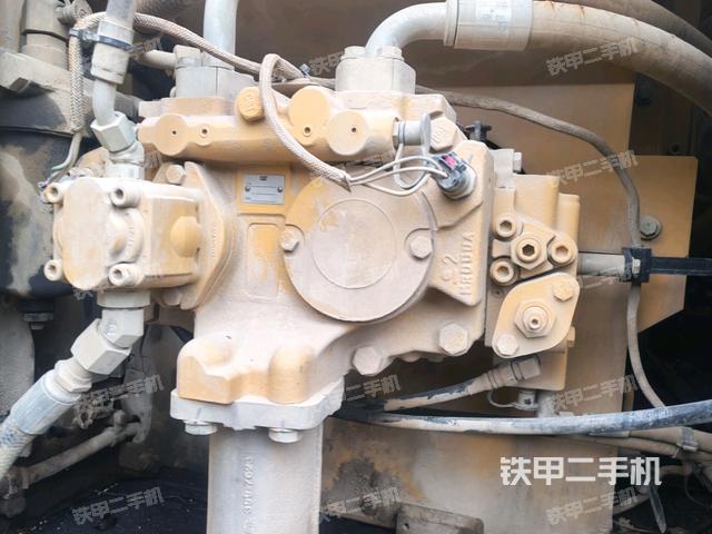 液压泵斜45 左（大件舱室）