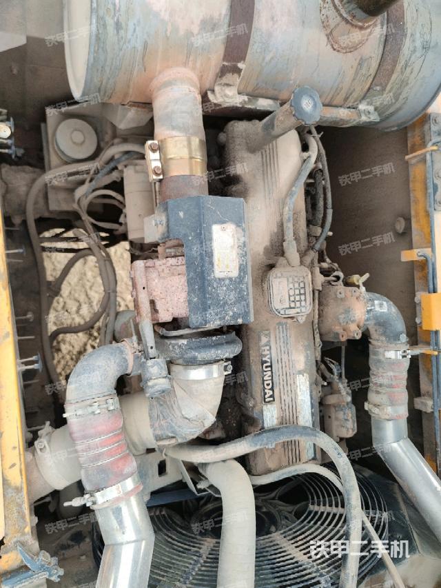 氣門室蓋螺絲特寫（上車部件）