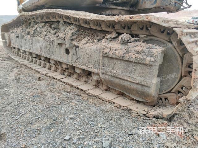 右側(cè)履帶整體（行走機構(gòu)）