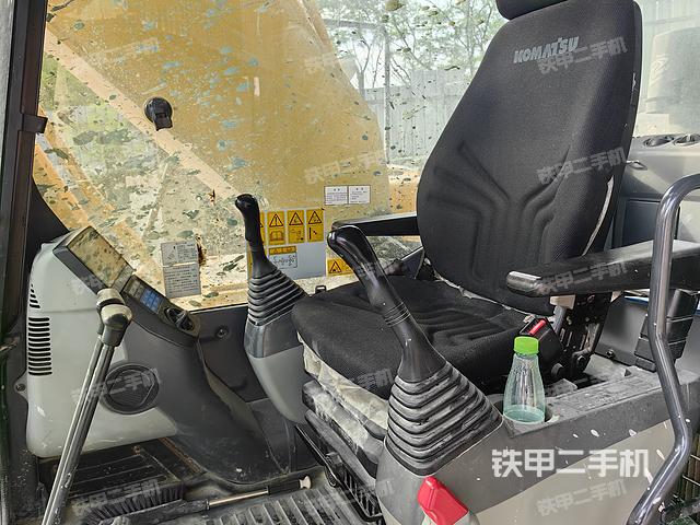 驾驶室整体（整机外观）