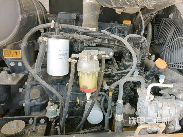 发动机整体俯视(整机外观) 发动机整体俯视(整机外观)